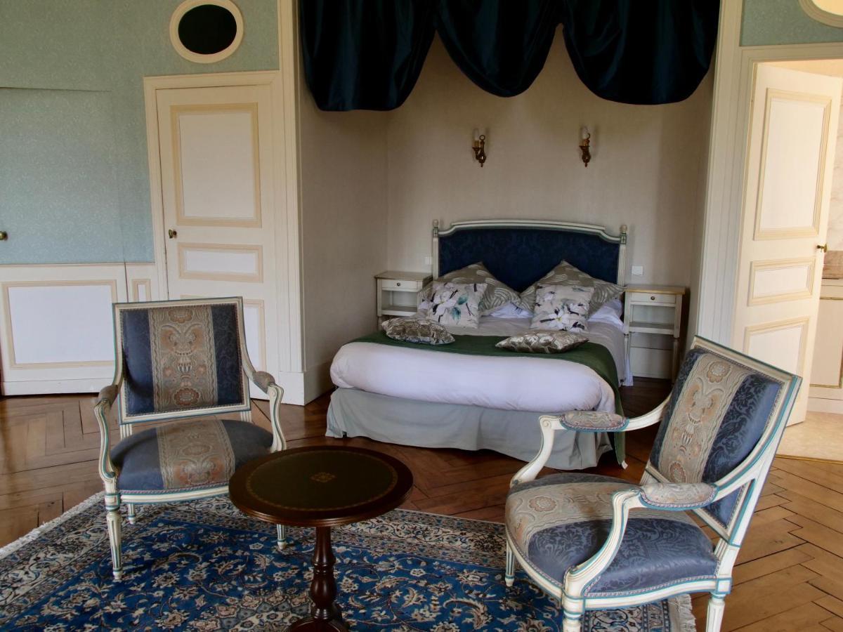 Chateau De La Foltiere Bed & Breakfast Le Chatellier  Luaran gambar