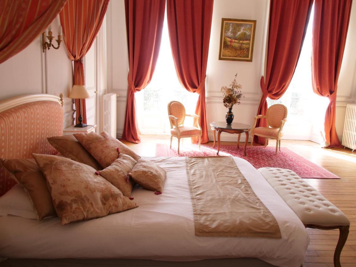 Chateau De La Foltiere Bed & Breakfast Le Chatellier  Luaran gambar